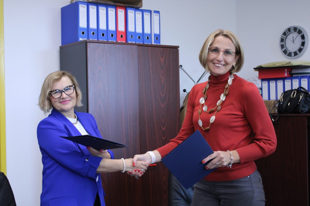 KINEZIOLOŠKI FAKULTET OSIJEK I CENTAR ZA ODGOJ I OBRAZOVANJE “IVAN ŠTARK” OSIJEK POTPISALI SPORAZUM O SURADNJI KINEZIOLOŠKI FAKULTET OSIJEK I CENTAR ZA ODGOJ I OBRAZOVANJE “IVAN ŠTARK” OSIJEK POTPISALI SPORAZUM O SURADNJI