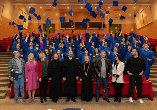 ODRŽANA SVEČANA PROMOCIJA  SVEUČILIŠNIH PRVOSTUPNIKA KINEZIOLOGIJE I PRVIH MAGISTARA KINEZIOLOŠKE EDUKACIJE