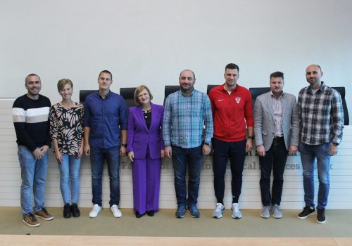 Održano predavanje dr. sc. Marina Dadića za studente i nastavnike KIFOS-a