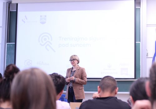 „Trenirajmo sigurni pod suncem“- Poliklinika Sv. Ante na Kineziološkom fakultetu Osijek