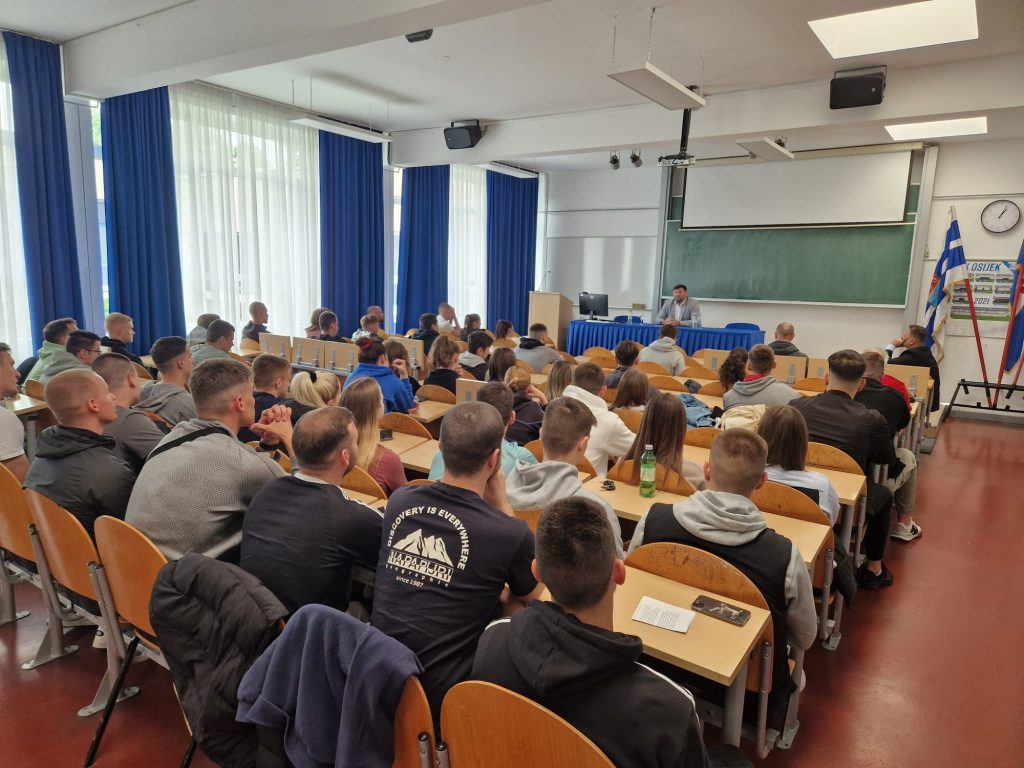 Održana gostujuća predavanja prof. dr. Amela Mekića i prof. dr. Izeta Bajramovića