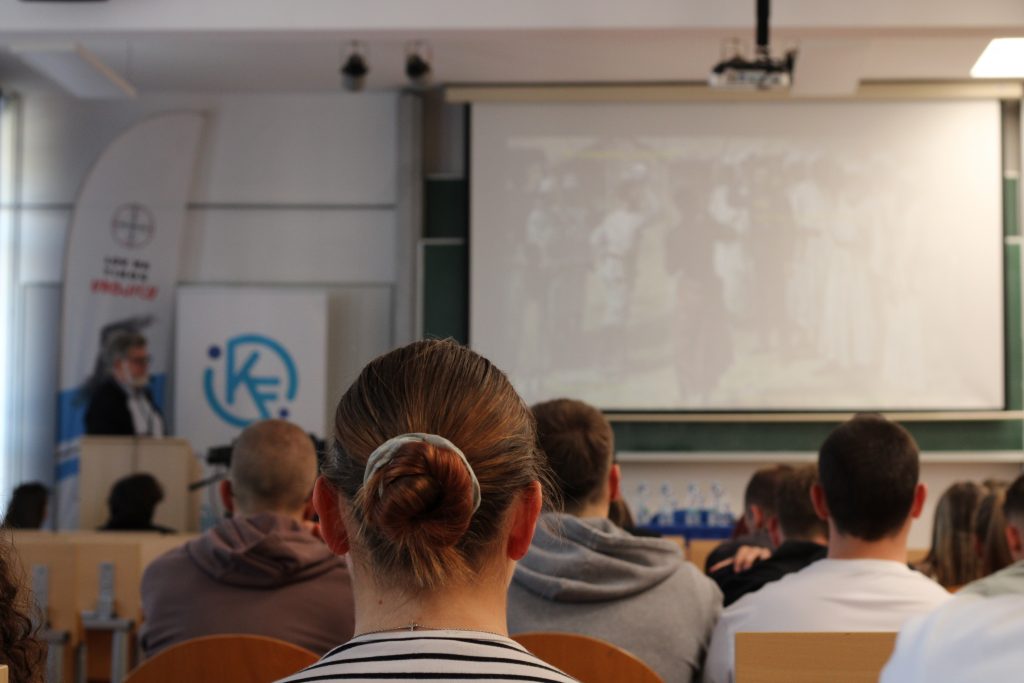 Izvješće o održanom 1. Studentskom interdisciplinarnom simpoziju – HumanUpgrade